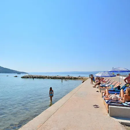Apartment Ela Omis Exterior photo