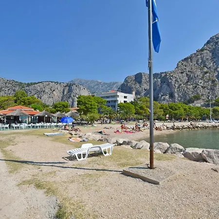 Apartment Ela Omis Exterior photo