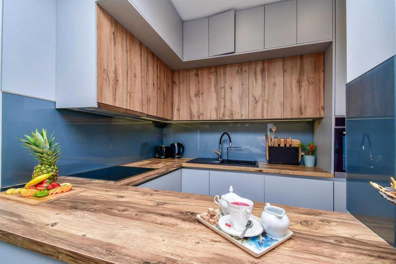 Apartment Ela Omis